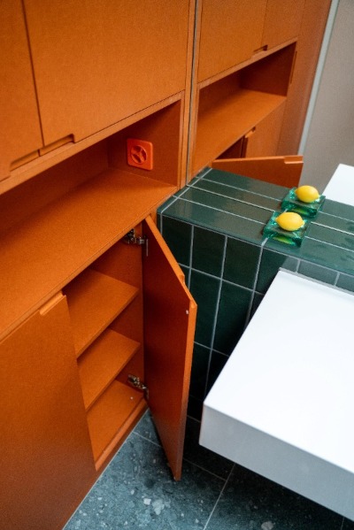 Badmöbel orange